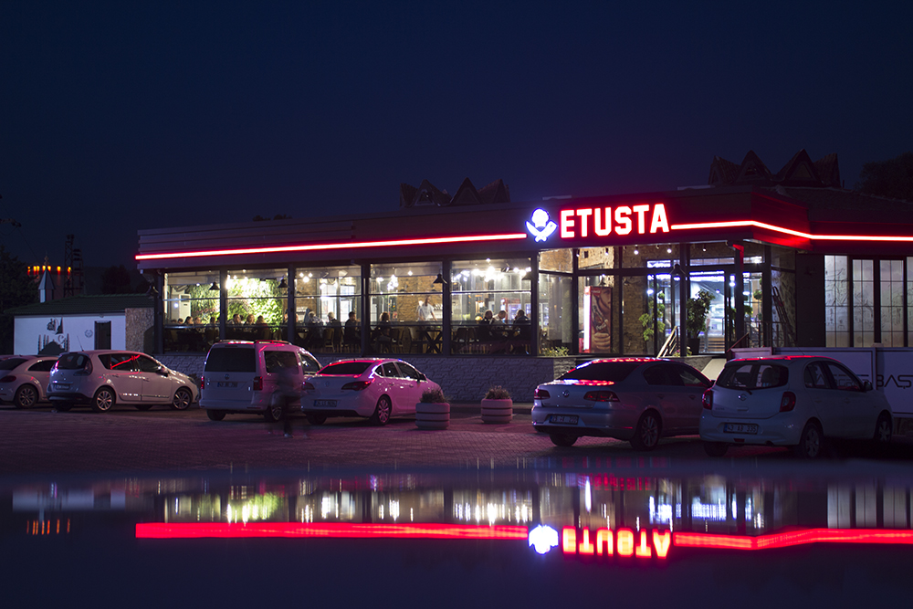 ETUSTA (BAŞTAŞ GRUP) — fotoğraf
