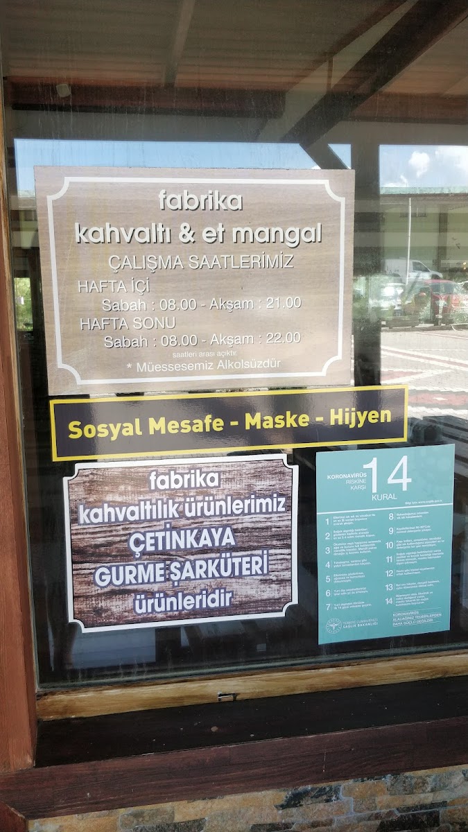 Fabrika Kahvaltı Evi & Et Mangal Çetinkaya Petrol — fotoğraf 2