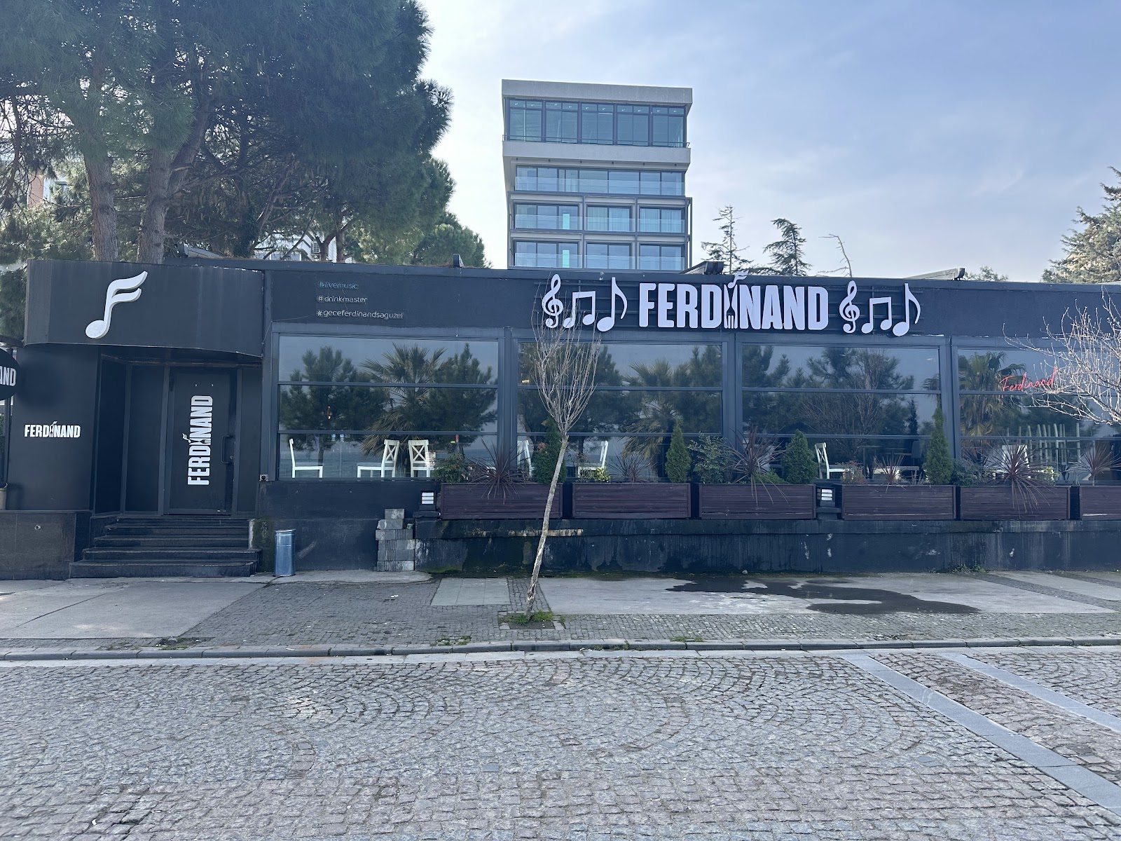 Ferdinand — photo
