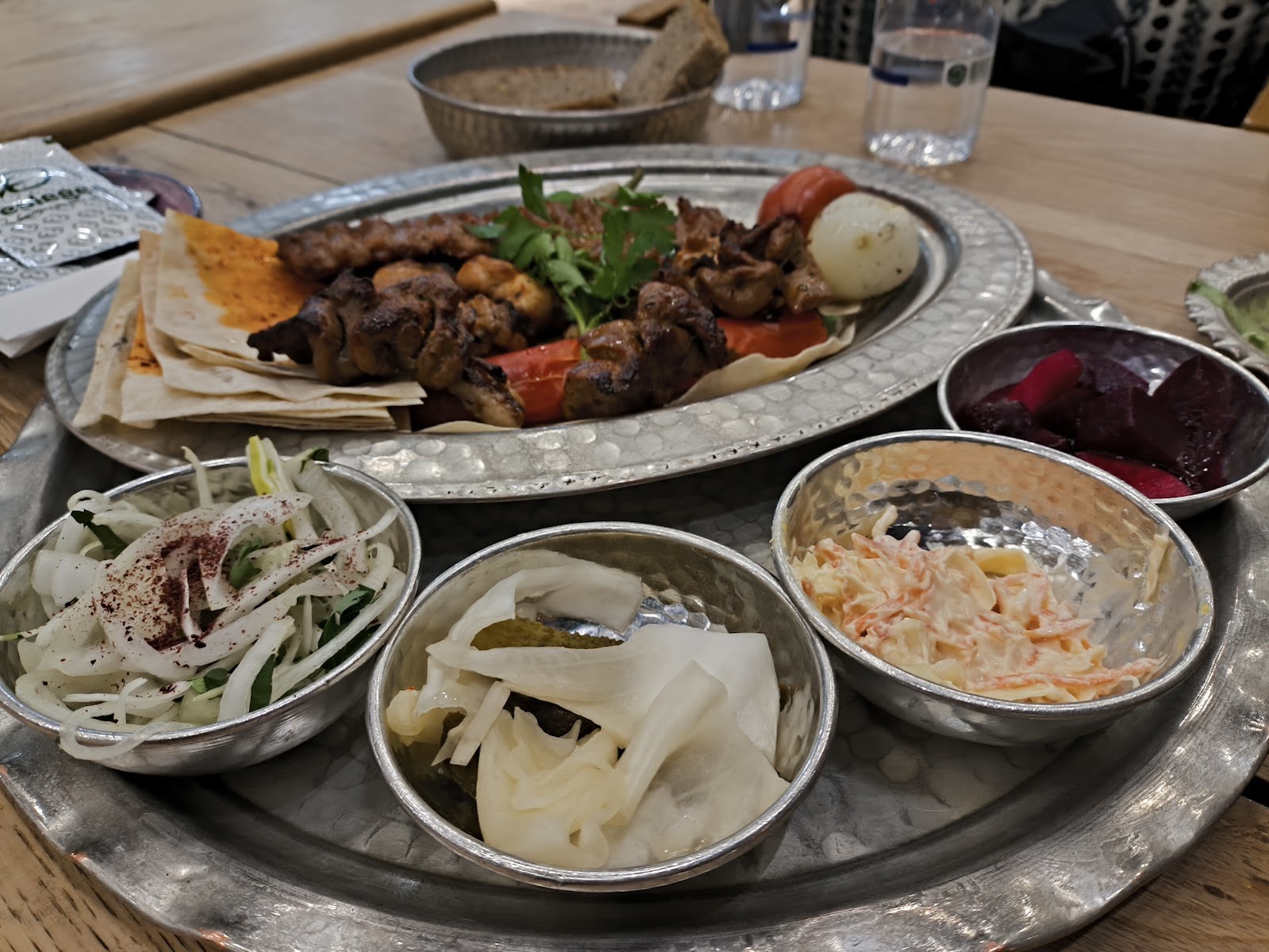 Fesleğen Restoran — fotoğraf 2