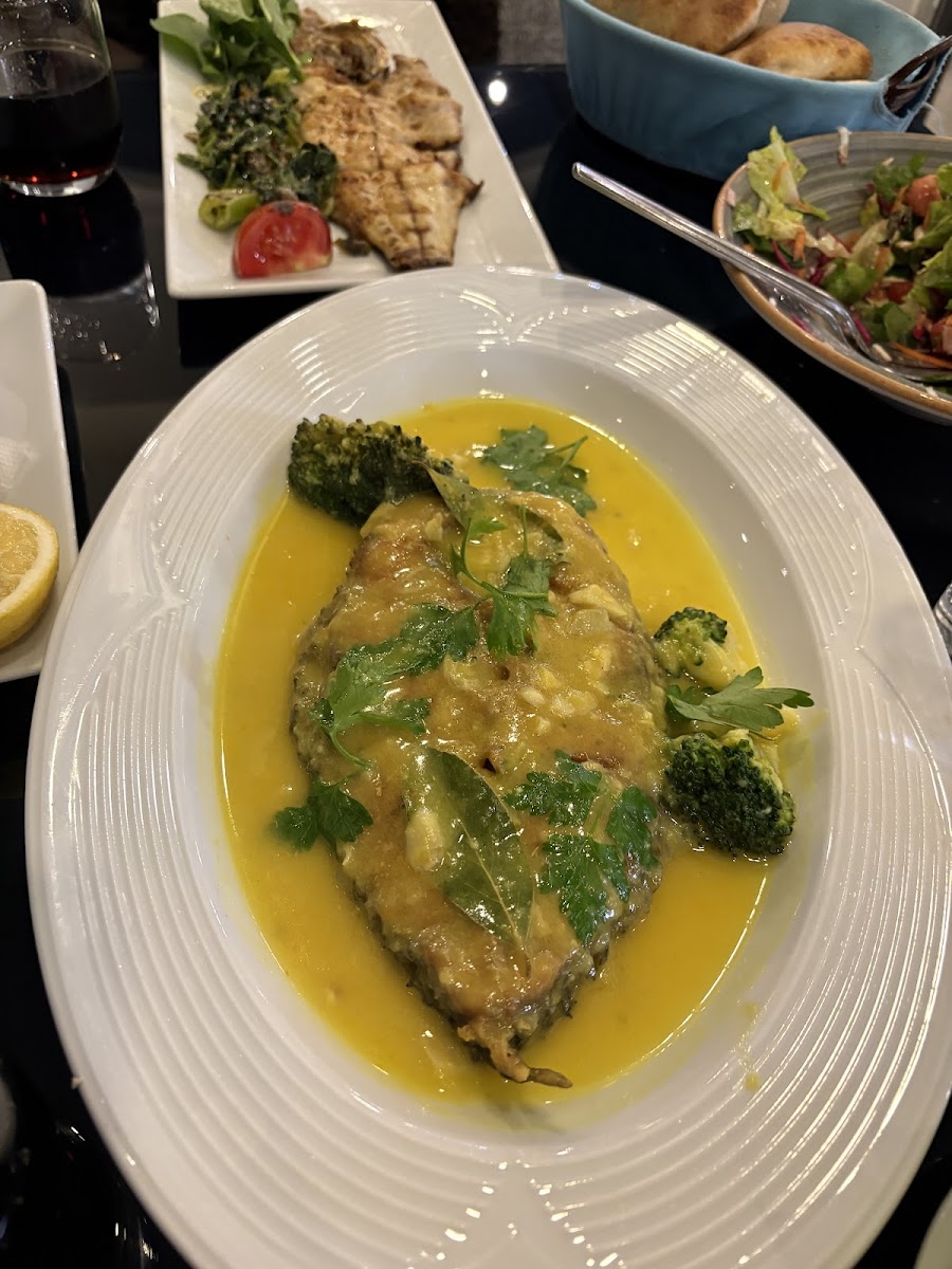Fethiye Alkolsüz Balık Restoranı - İzmir Balık Pişiricisi — fotoğraf 5