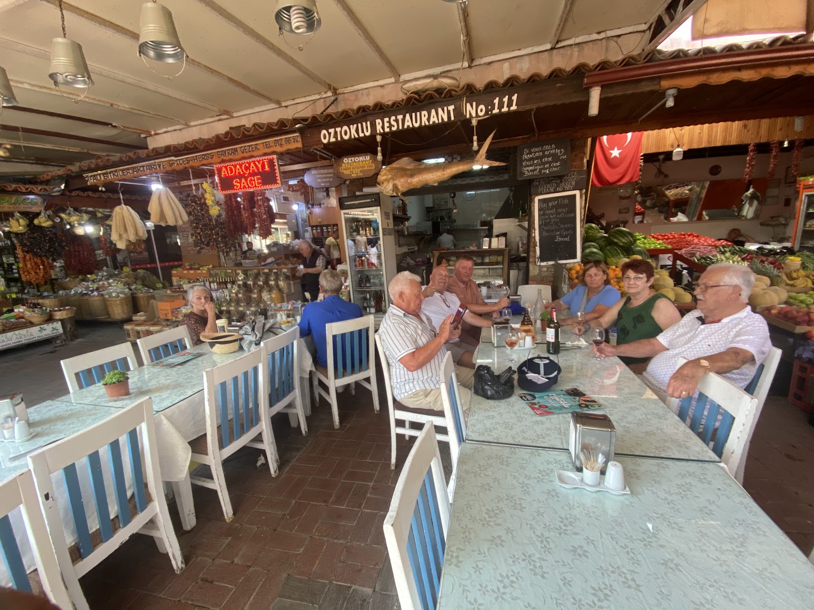 Fethiye Balıkçılar Hal ve pazar yeri — fotoğraf