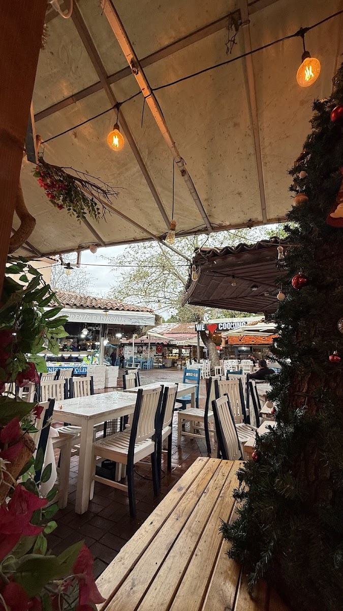 Fethiye Balıkçılar Hal ve pazar yeri — fotoğraf 2