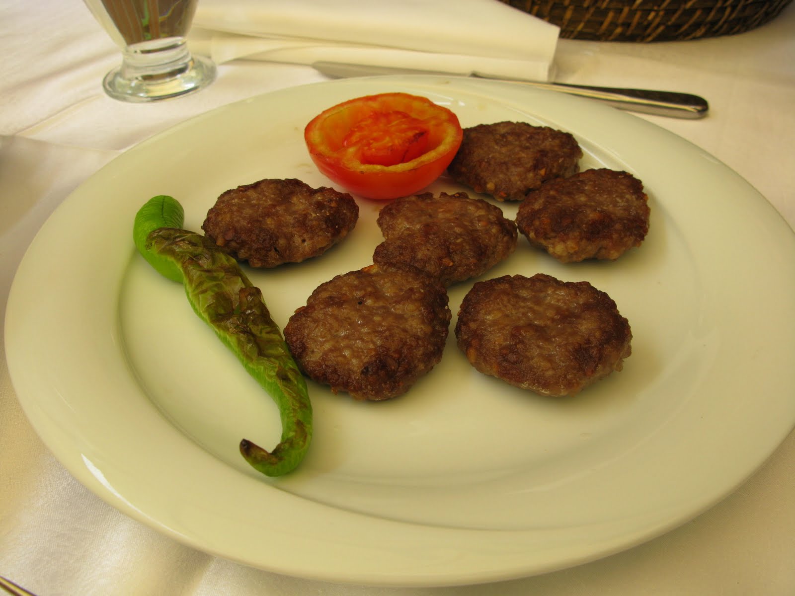 Fevzi Hoca Balık Ve Köfte Restaurant — photo 4