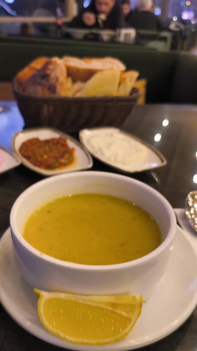 Fi Bistro & Cafe — photo 5