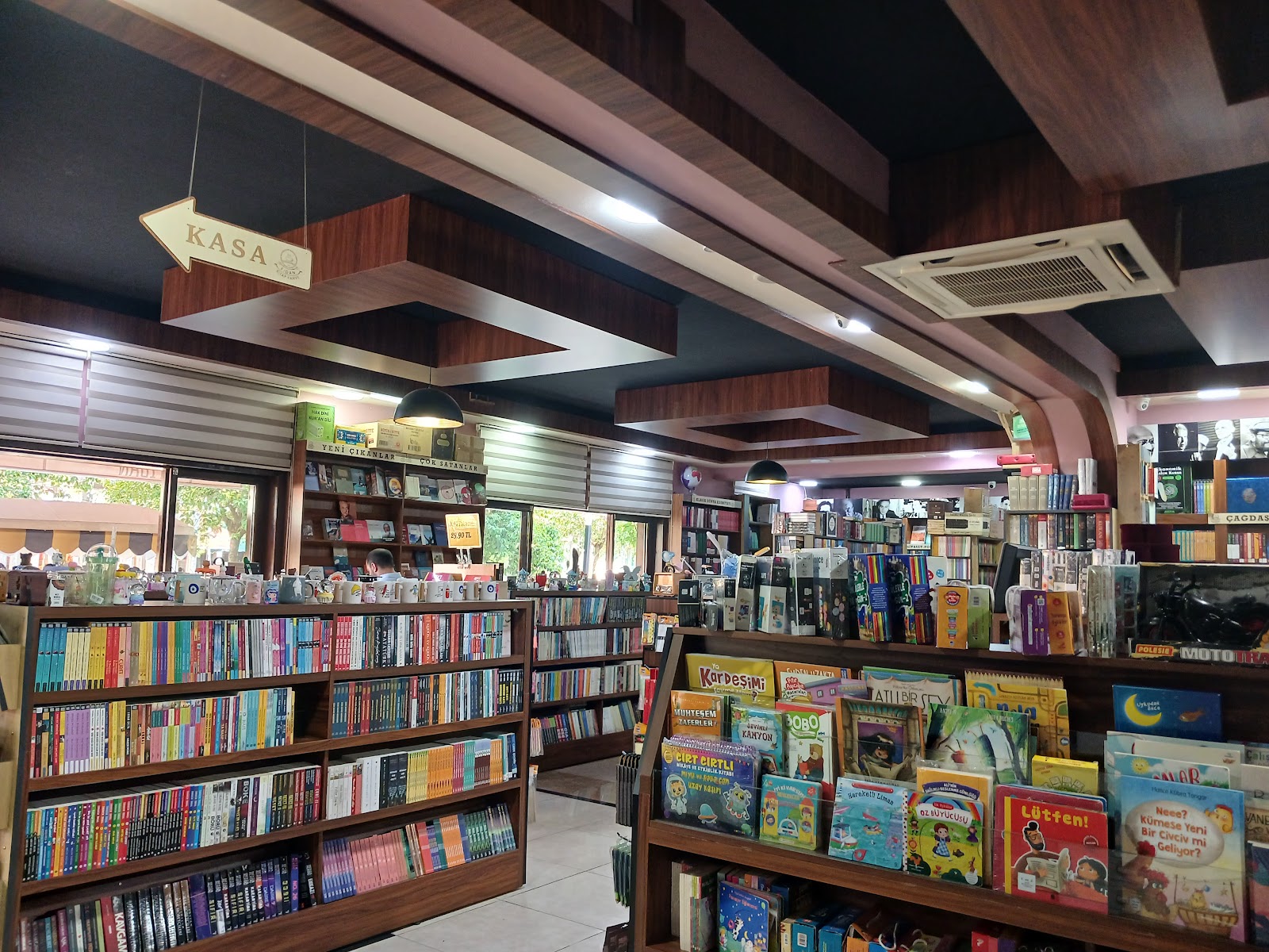 Fidan Kitap Kahve — fotoğraf 5