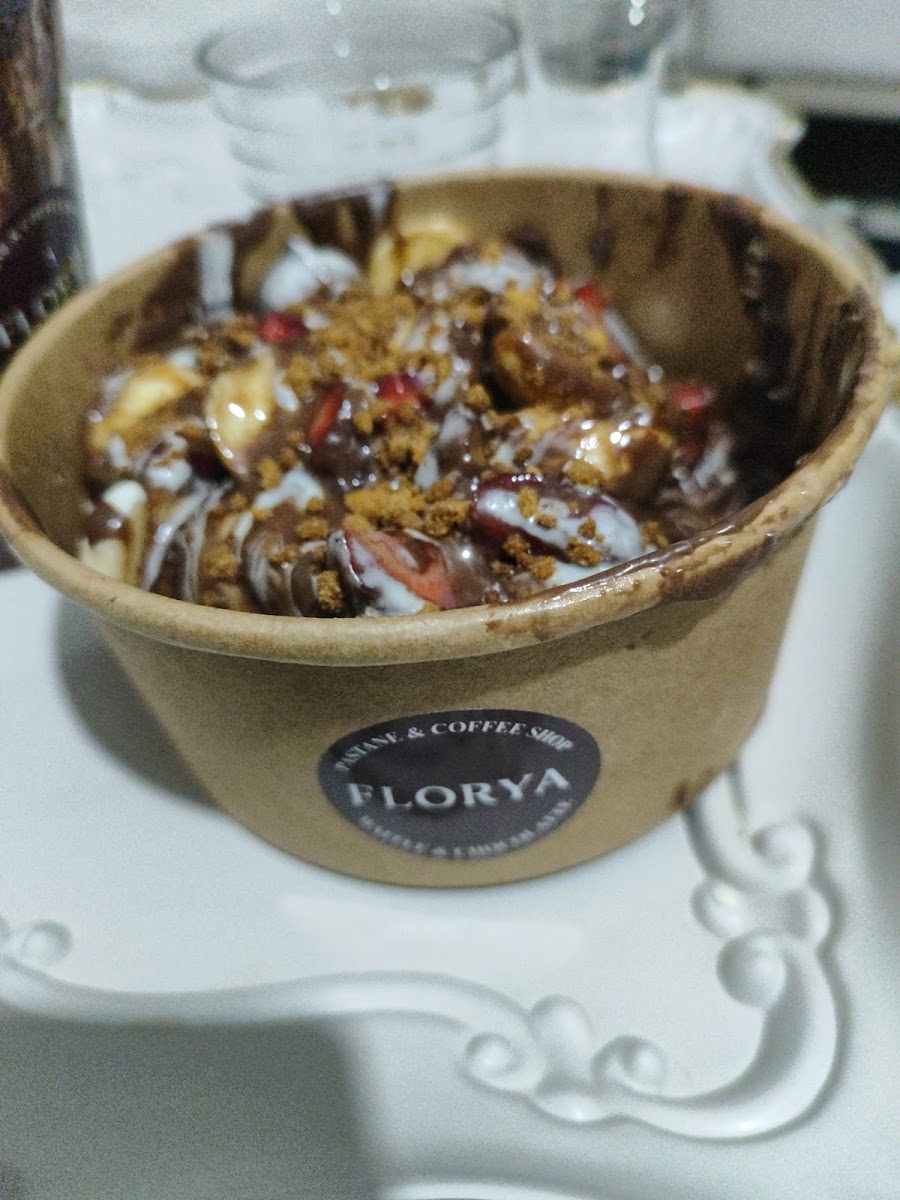 Florya Pastane, Coffee Shop, Waffle, Chocolate — fotoğraf 2