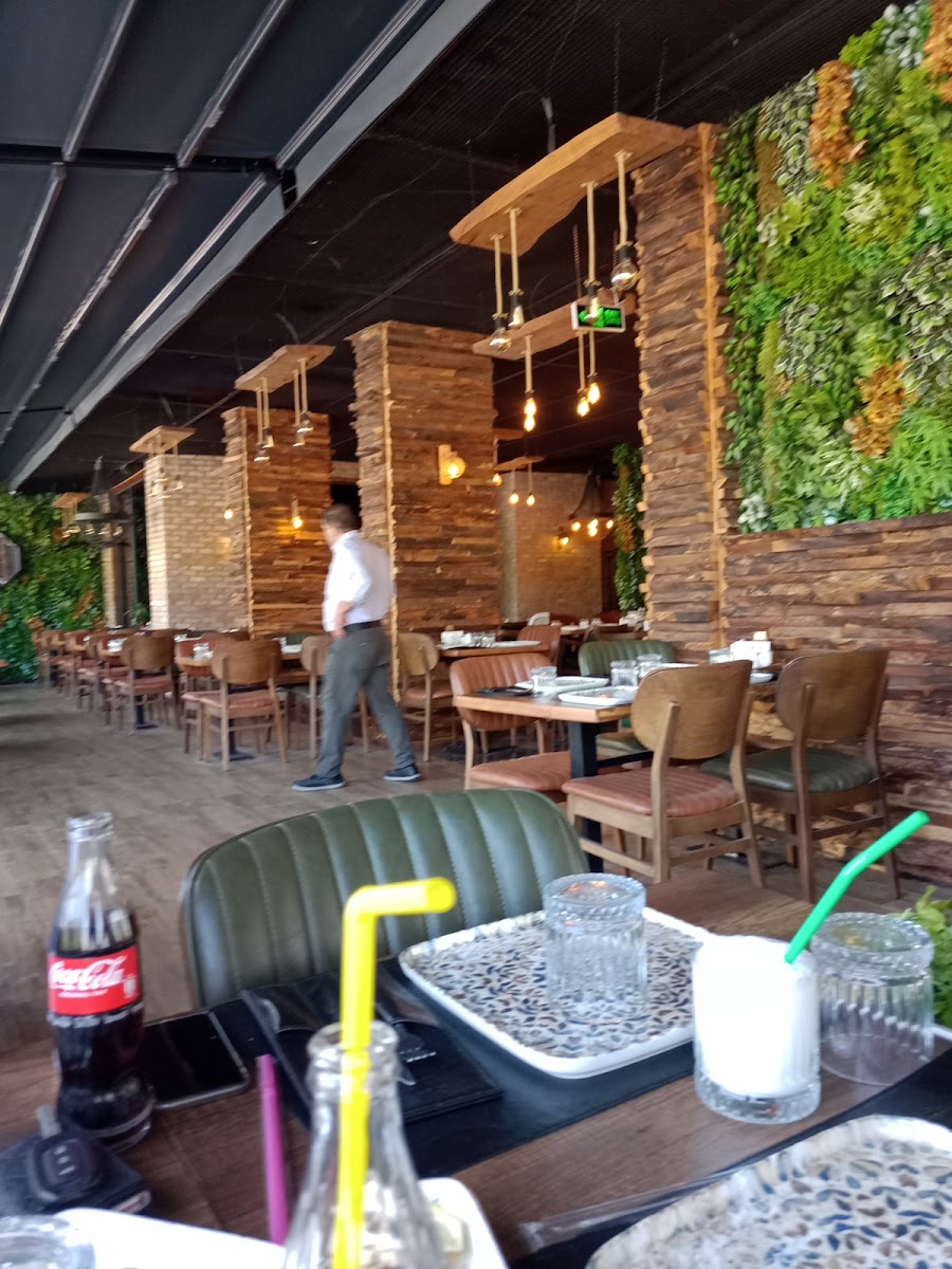 FRK Restoran — fotoğraf