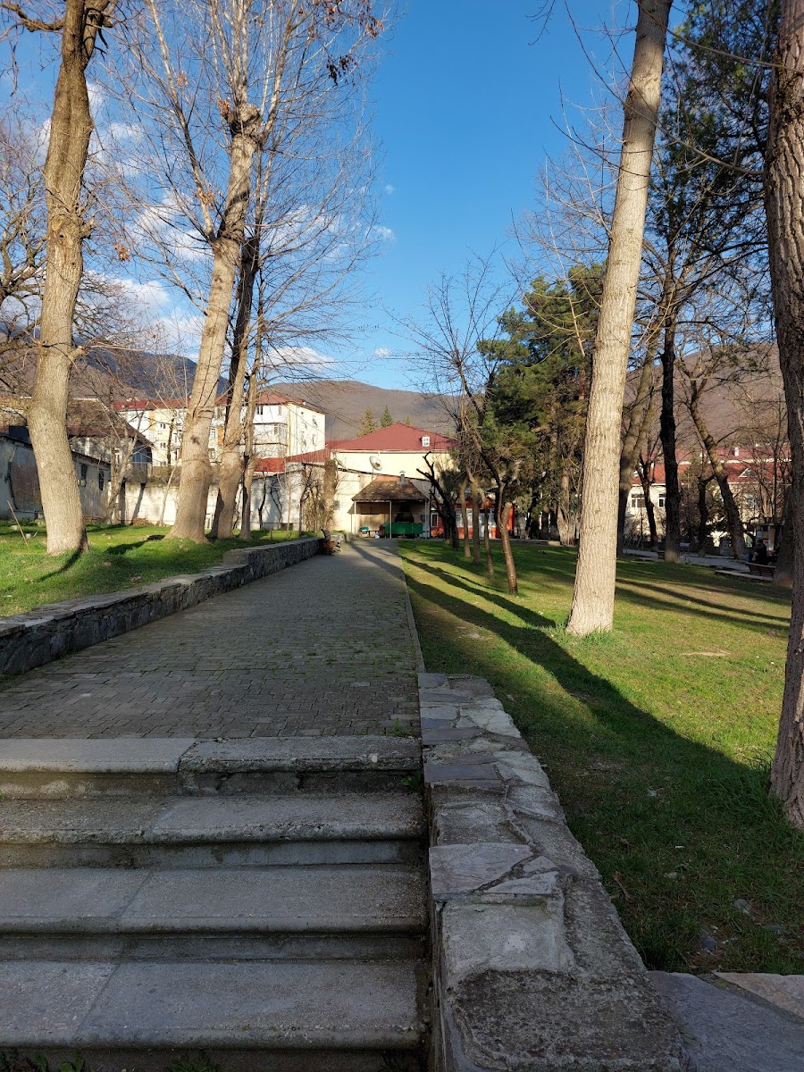 Füzuli Parkı (Park Fuxuli — photo