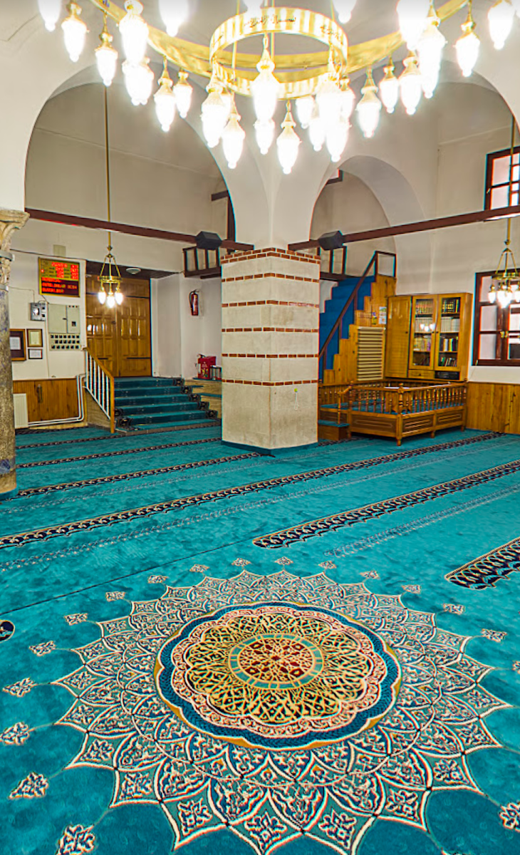 Garipler Camii — fotoğraf