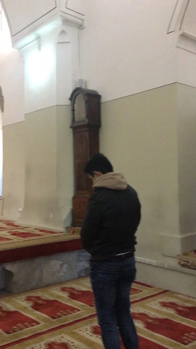 Gazi Orhan Bey Camii — photo 3