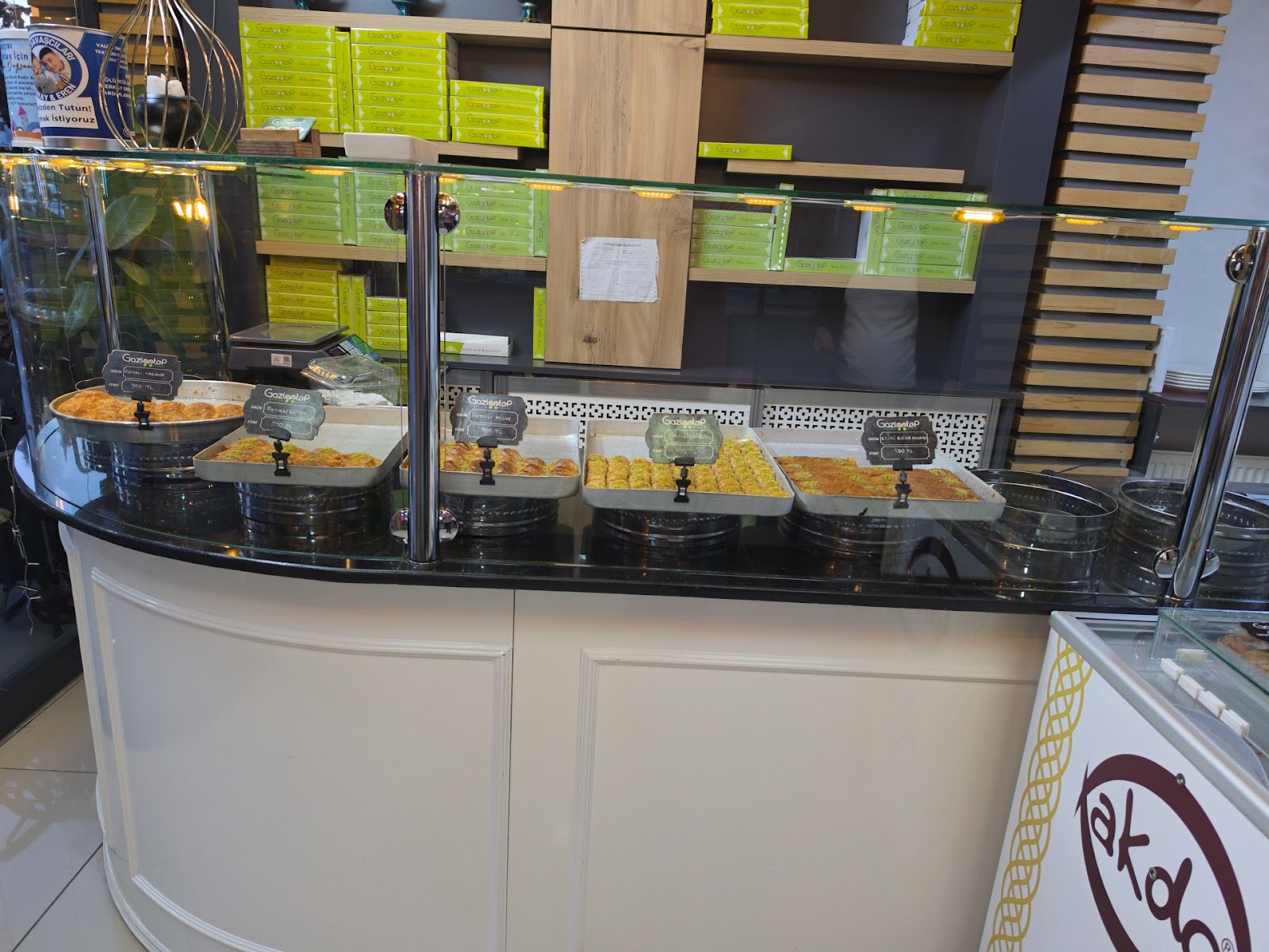 GAZİANTEP BAKLAVA KADAYIF — fotoğraf 2