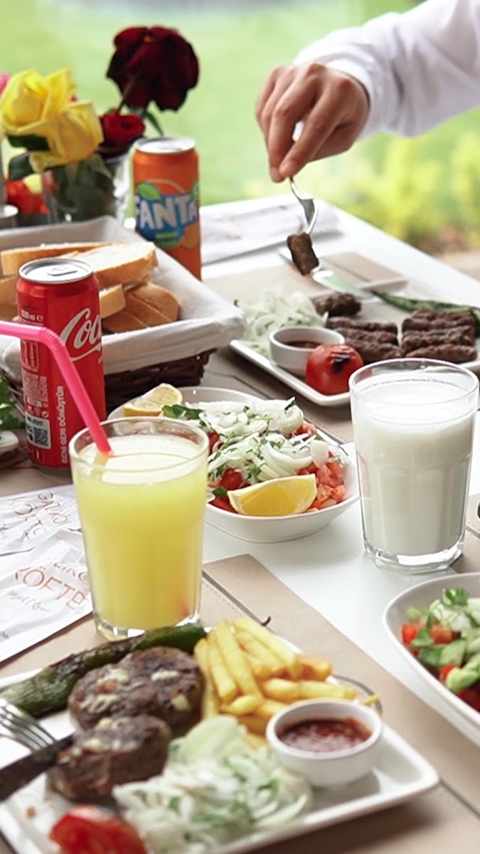 Gaziköy Köfte — fotoğraf 3