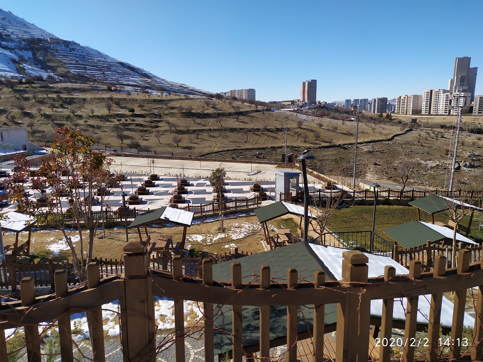 Gençlik Ve Spor Genel Müdürlüğü Mardin Piknik Alanı Ve Spor Kompleksi — fotoğraf