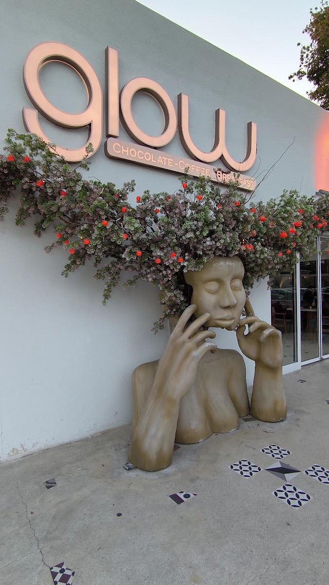 Glow Chocolate & Drink Ümitköy — fotoğraf 3