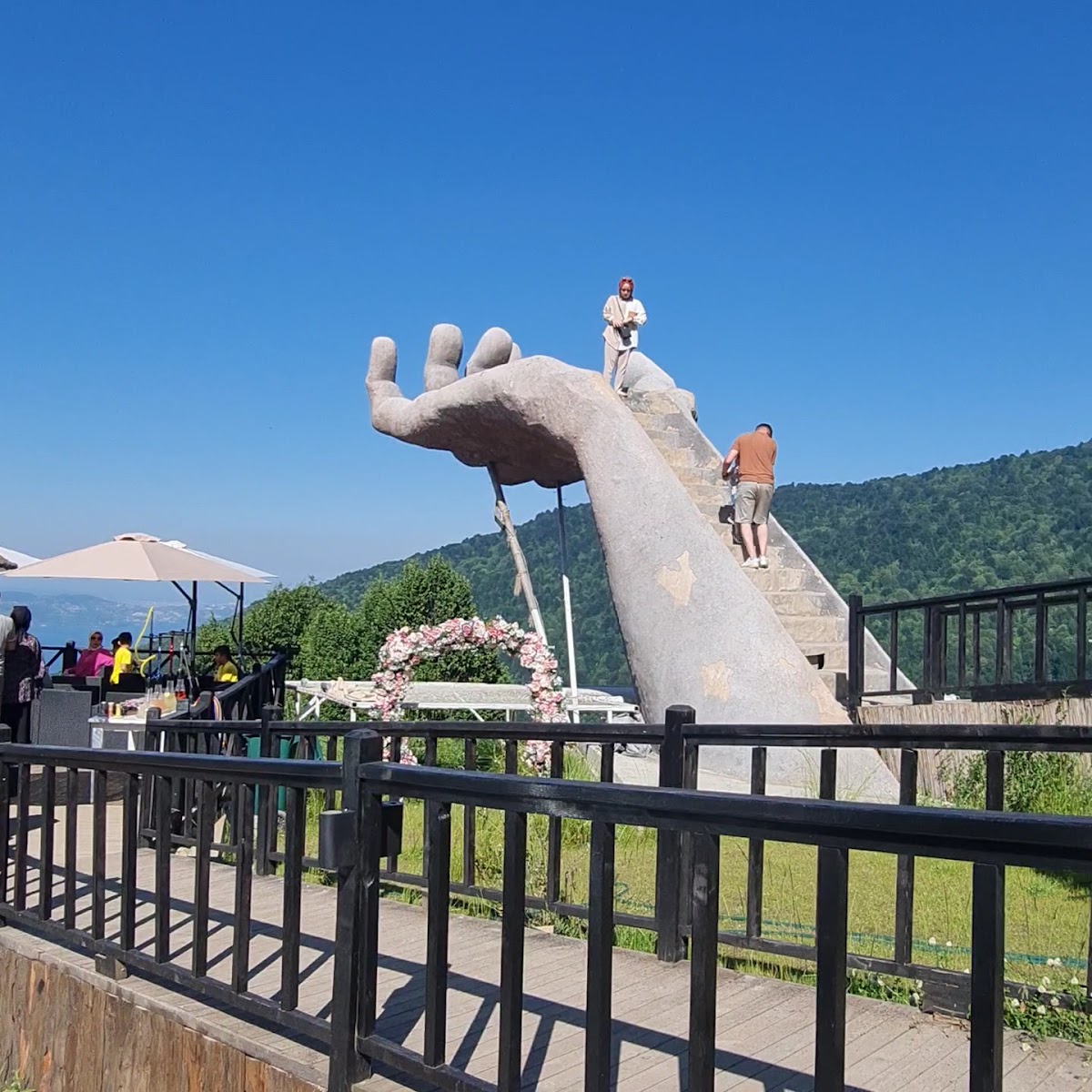 Gökyüzü Eli — fotoğraf 3