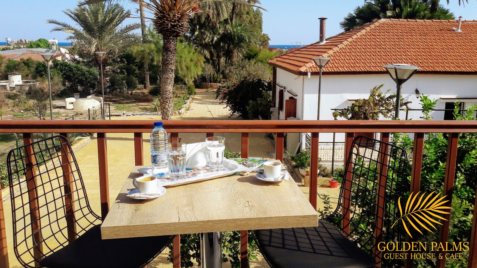 Golden Palms Guest House&Cafe — photo