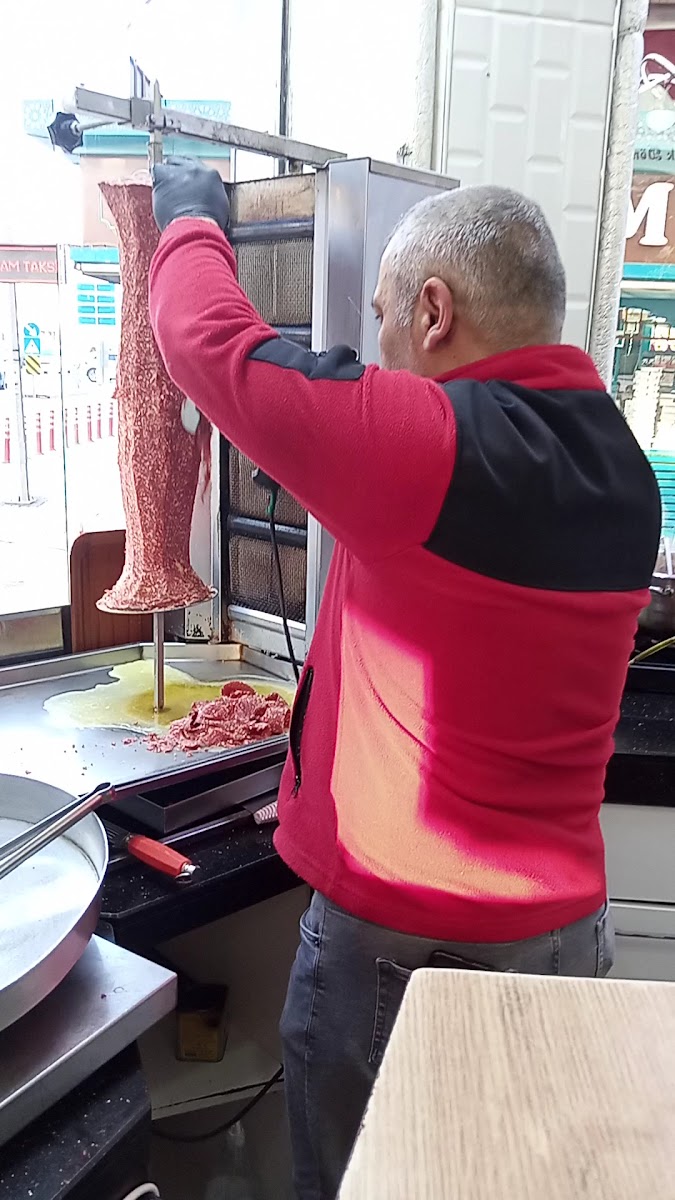 Gözde Sucuk Döner Afyon — fotoğraf 3