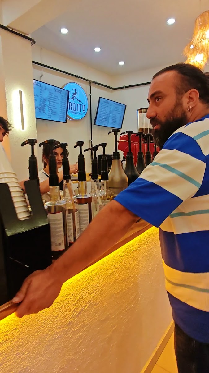 Grotto artisan coffee — fotoğraf 4