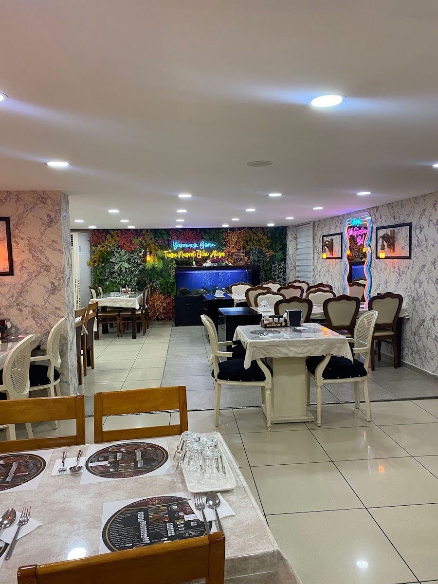 Sivas: Meşhur köfteci ve kelle paça