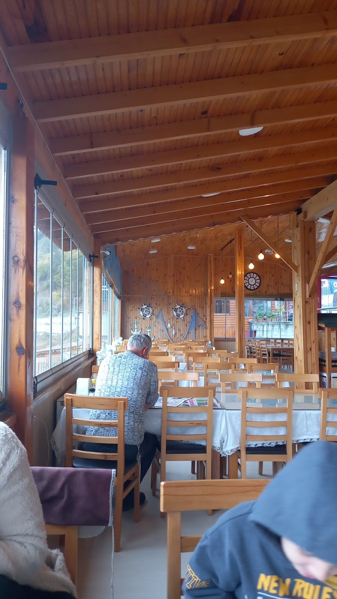 Gullusu Turgay aile deniz balik lokantasi — fotoğraf 5