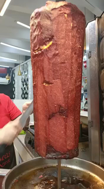 Gümüş Döner (Sucuk Döner ) — fotoğraf 3