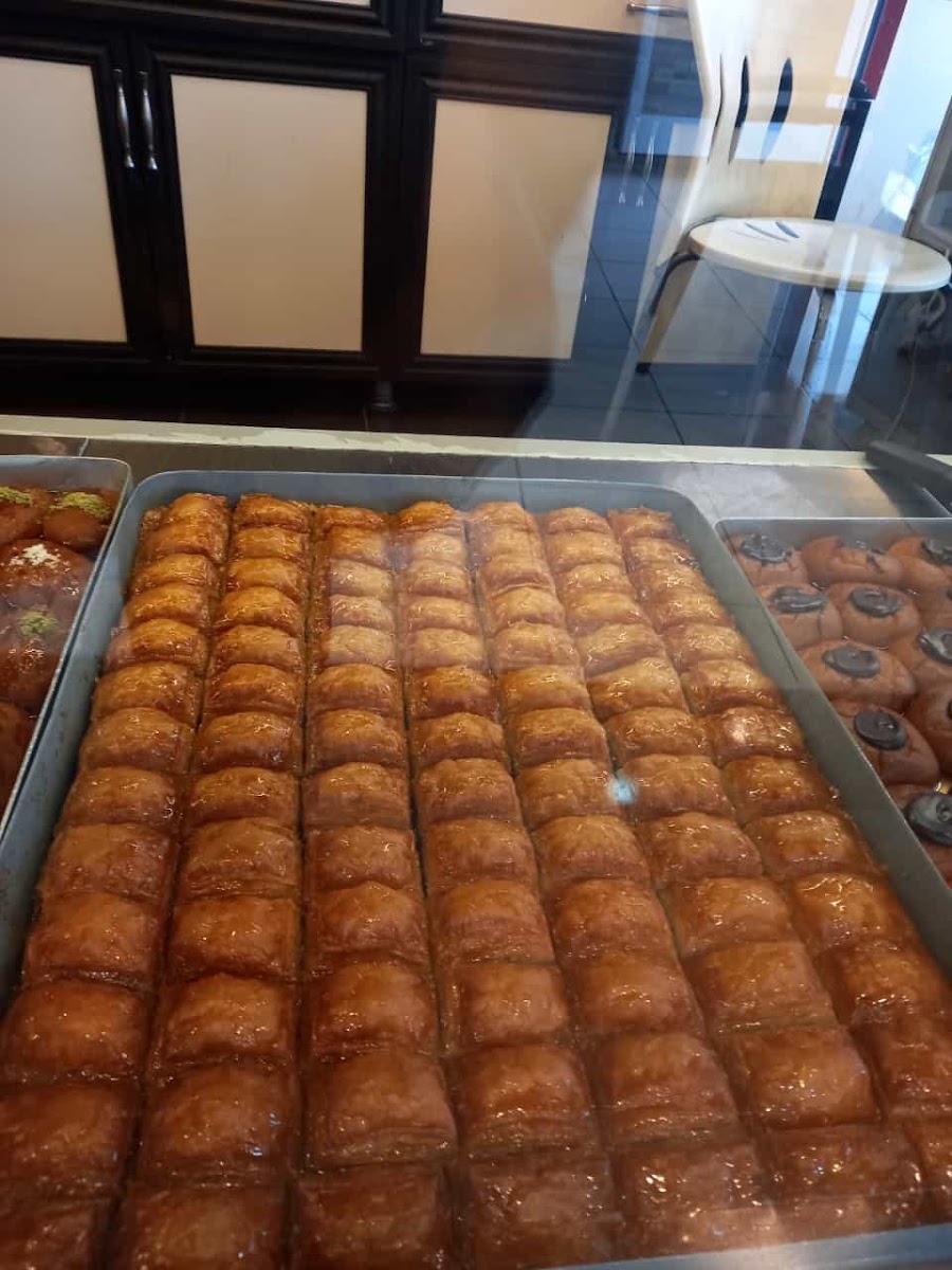 Güneş Pastanesi Börek ve Tatlı — photo 3