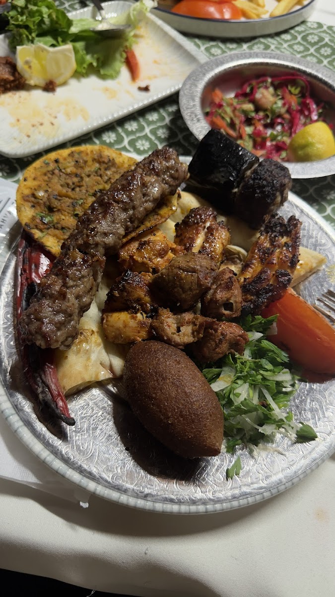 Gurme Çargah Restaurant — fotoğraf 2