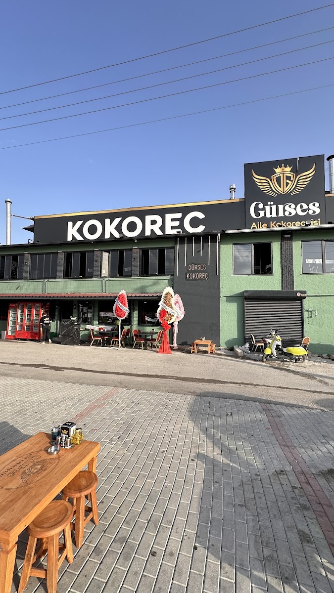 Gürses Aile Köfte ve Kokoreçcisi -Ömer Gürses — fotoğraf