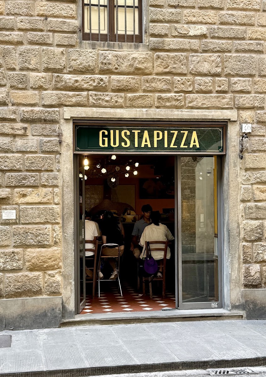 Gustapizza — photo