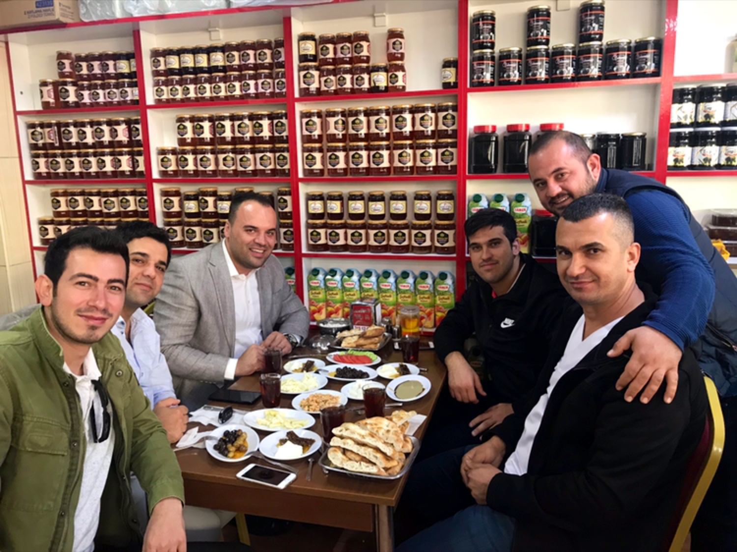 Haci Babanin Yeri Damla Bal Kahvalti Salonu — fotoğraf 3