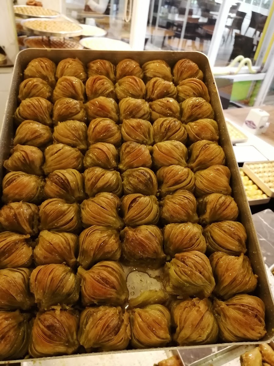Hacı Hasan Oğulları Baklava ve Börek - FSM Şubesi — photo 5