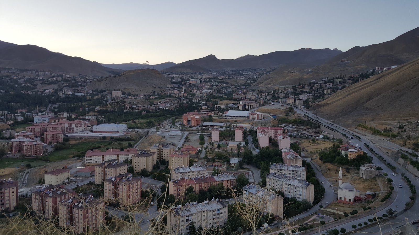 Hakkari Kent Ormanı — fotoğraf