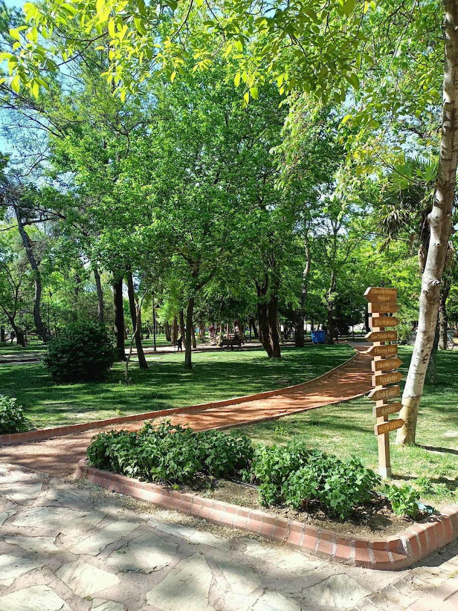 Halk Bahçesi — fotoğraf 4