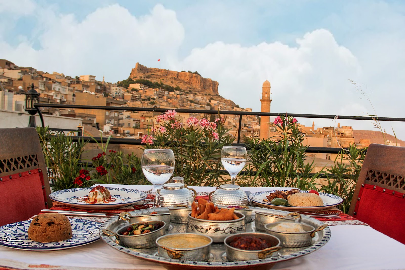 Hamdani Restaurant - Her Akşam Sıra Gecesi — fotoğraf 5