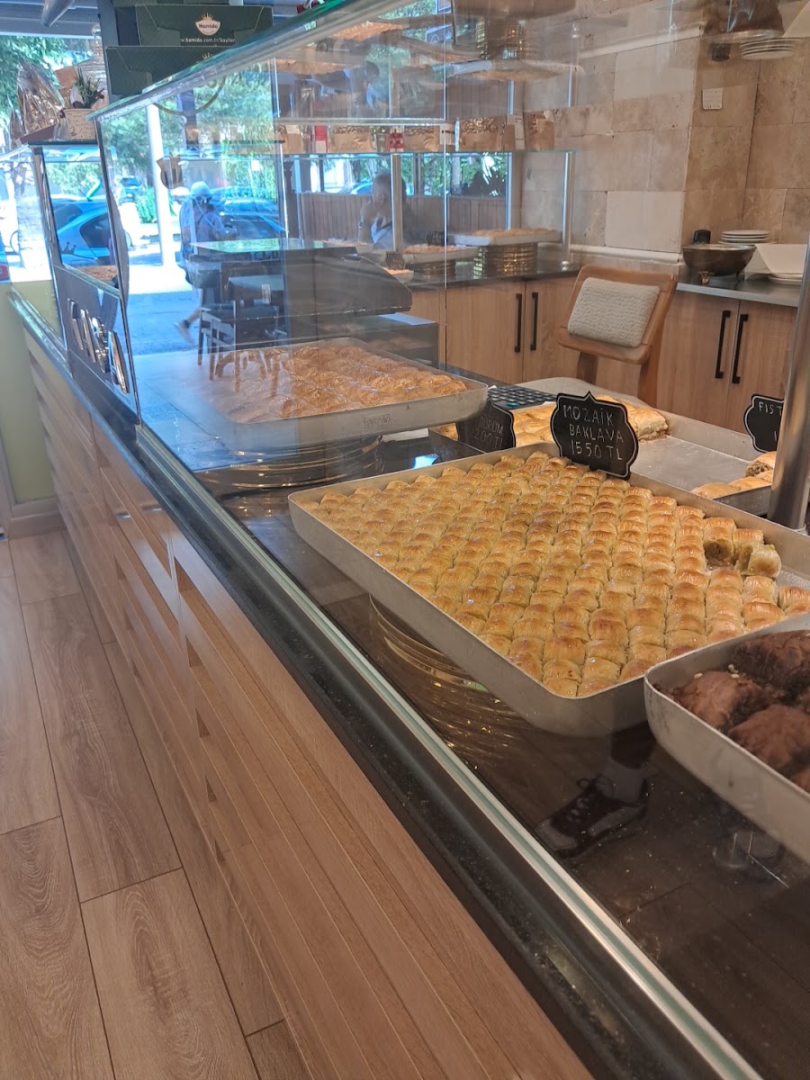 Hamido Baklava Edremit — photo 4