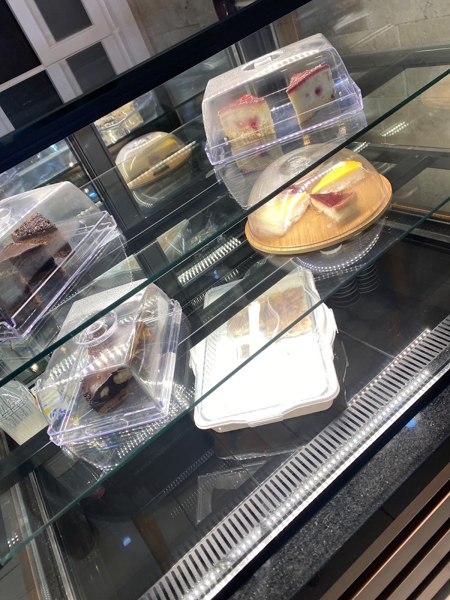 Hamido Baklava & Fıstık Ayvalık — photo 4