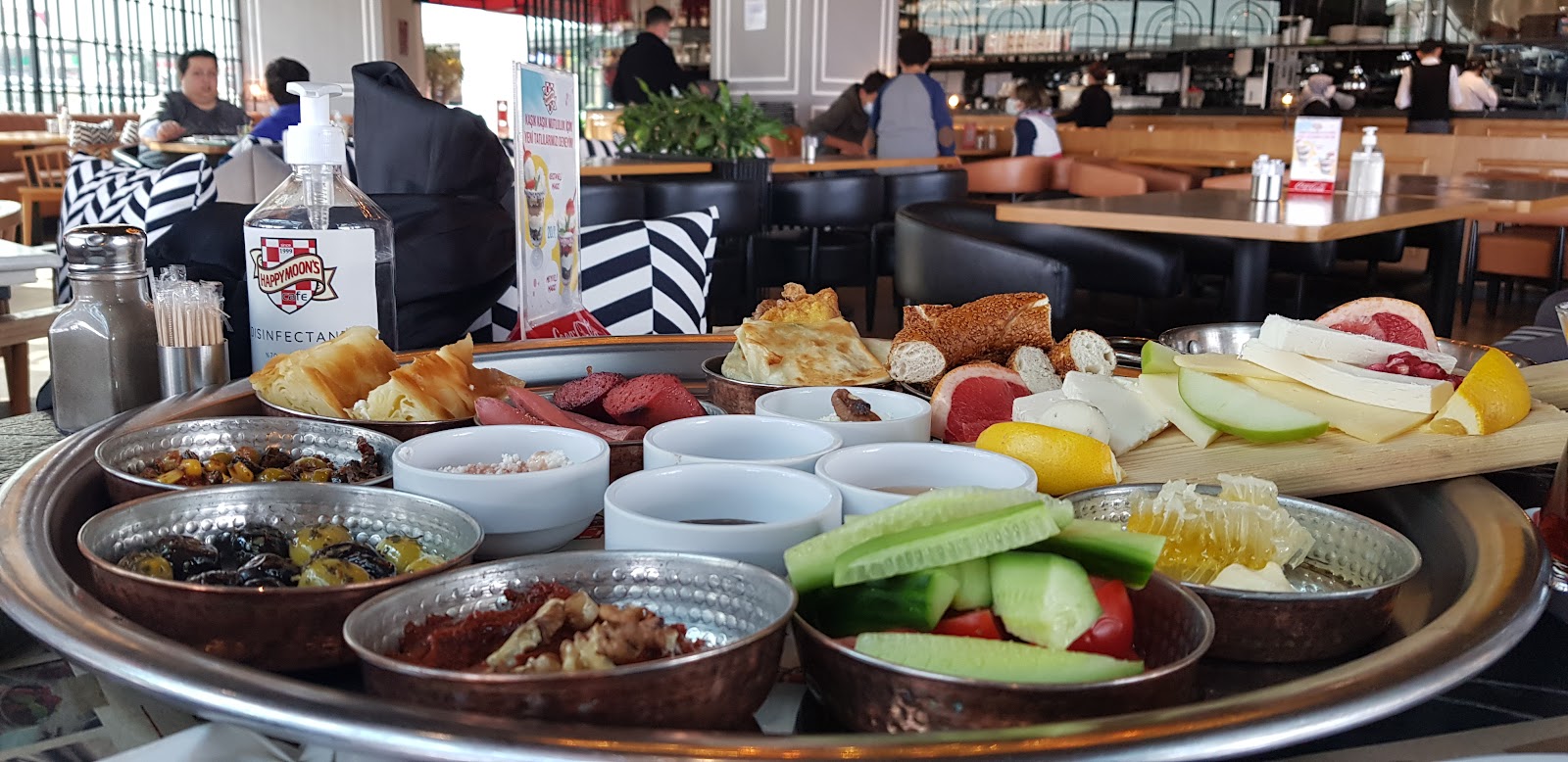 Happy Moon's Big Cafe — fotoğraf 4