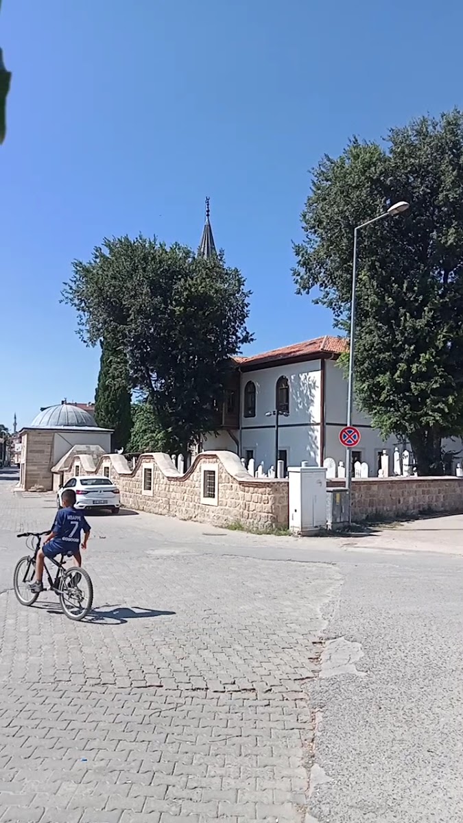 Hasan Sezai Hazretleri Türbesi — fotoğraf 3