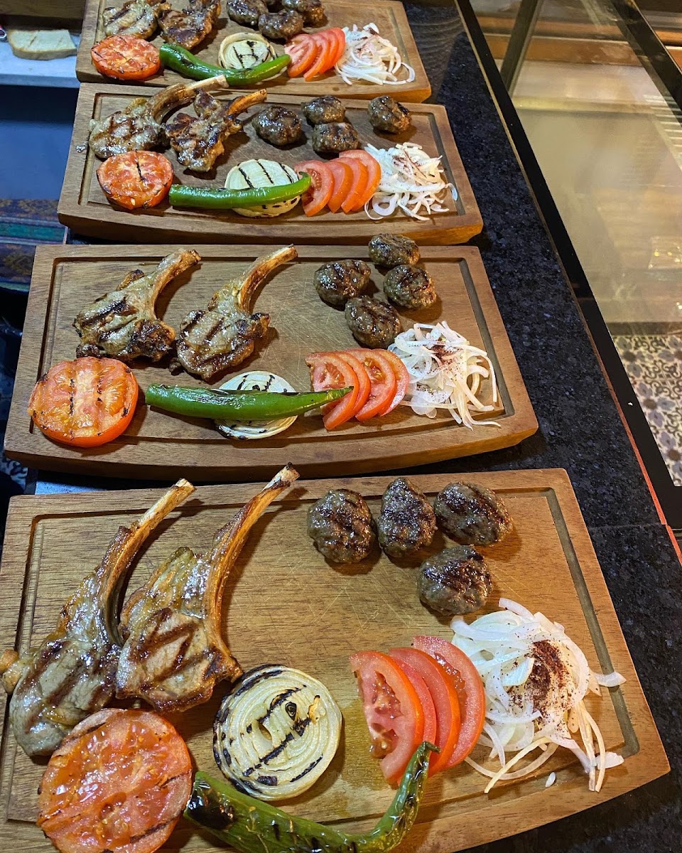 Hatipoğlu Osmanlı Köyü Köftecisi — photo 3