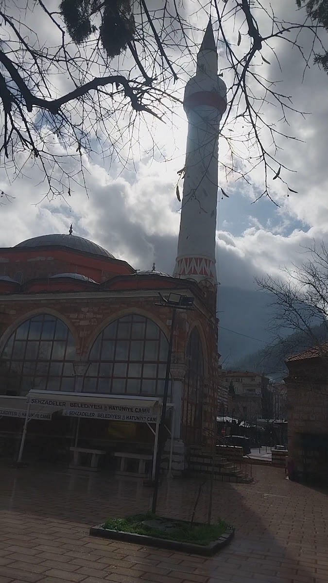 Hatuniye Cami — fotoğraf 3