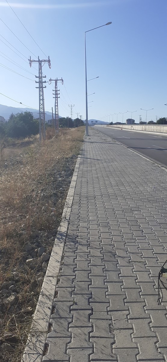 Havuzlu Yeni Hamam — fotoğraf 1