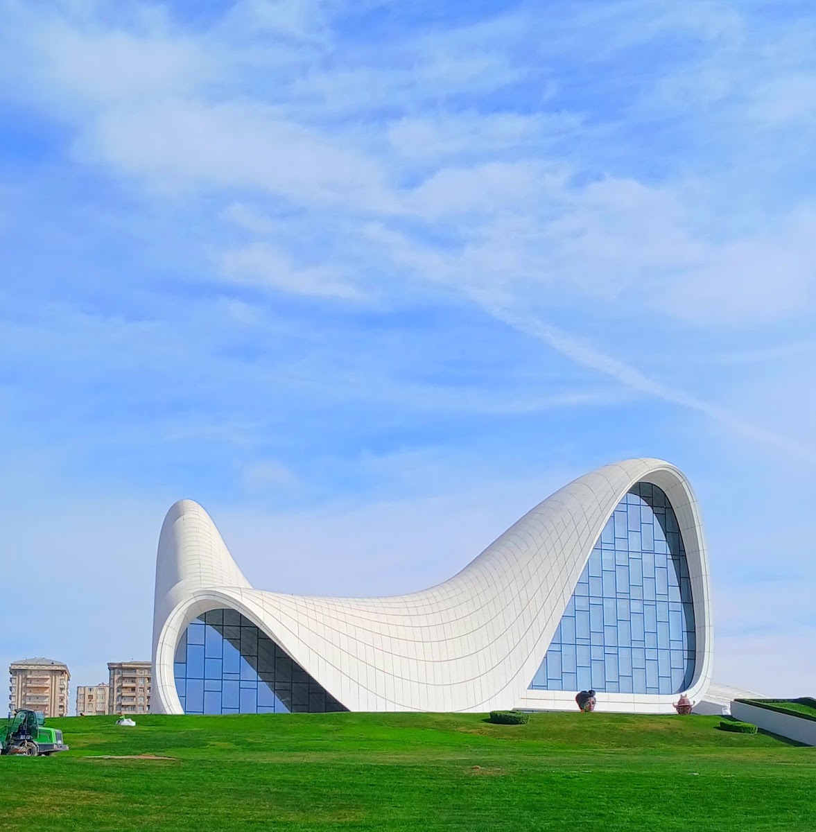 Haydar Aliyev Merkezi Parkı — photo