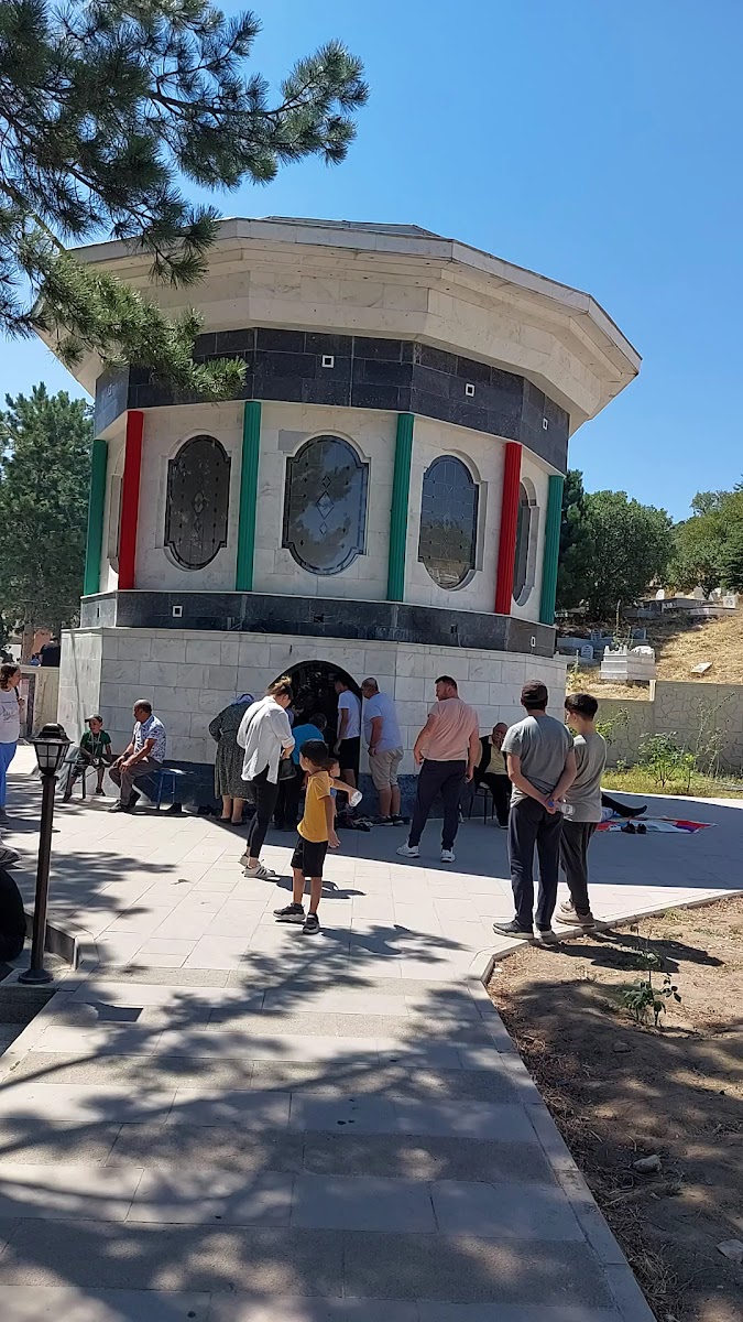 Haydar Sultan Türbesi — fotoğraf 3