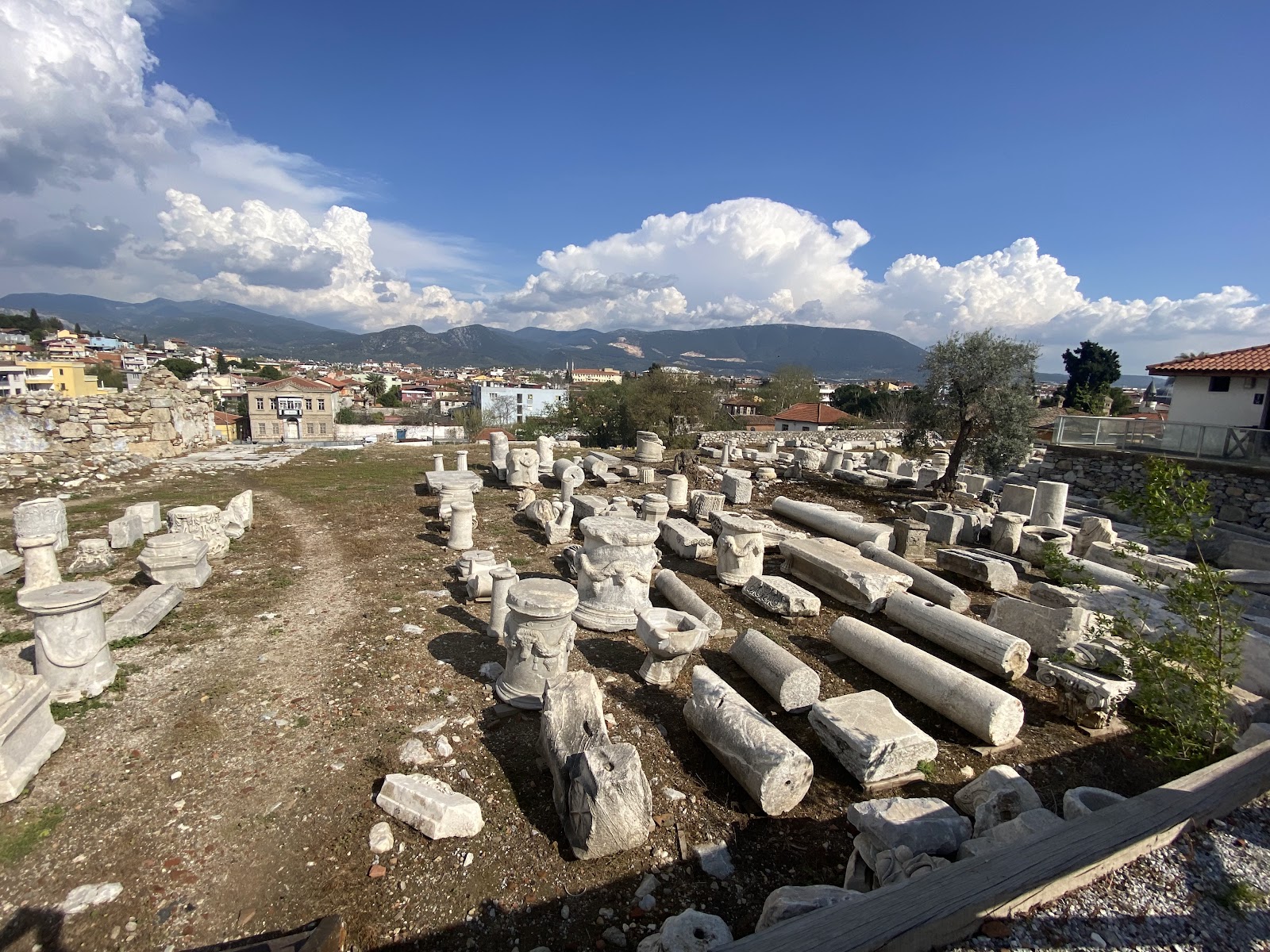 Hekatomnos Anıt Mezarı ve Kutsal Alanı — fotoğraf 4