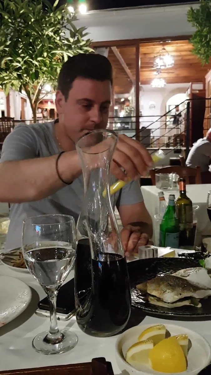 Hellas — photo 3