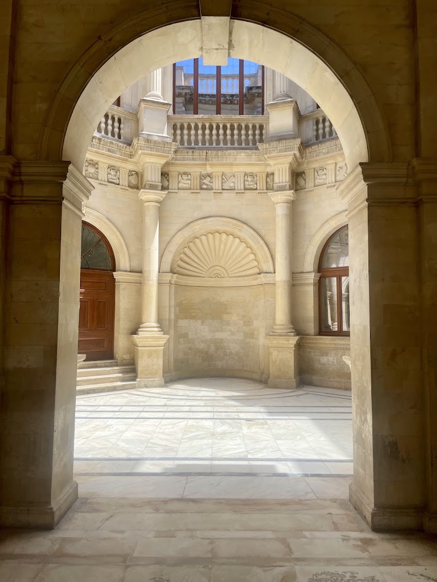 Heraklion City Hall — photo 2