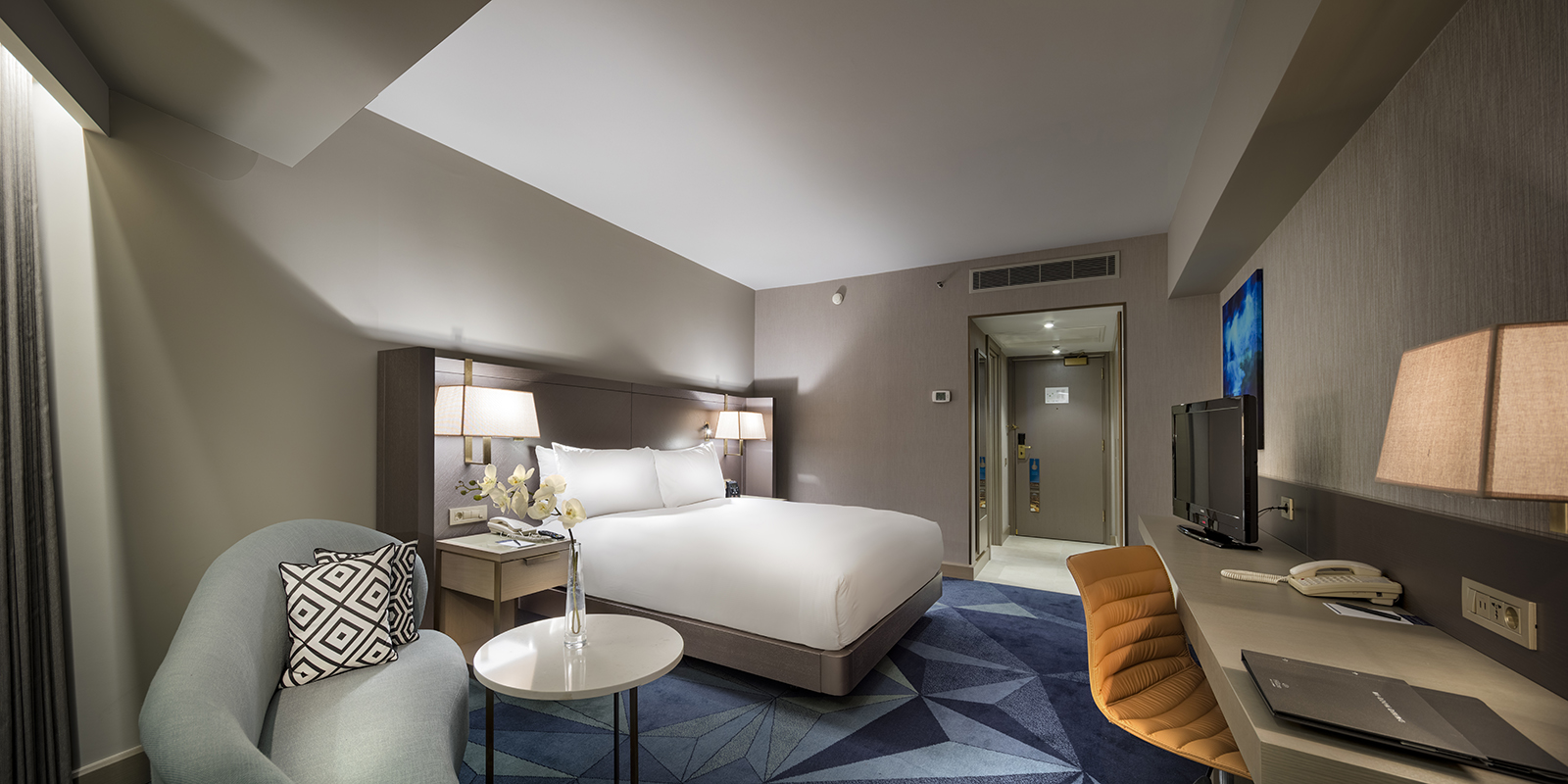 Hilton Izmir — photo 2