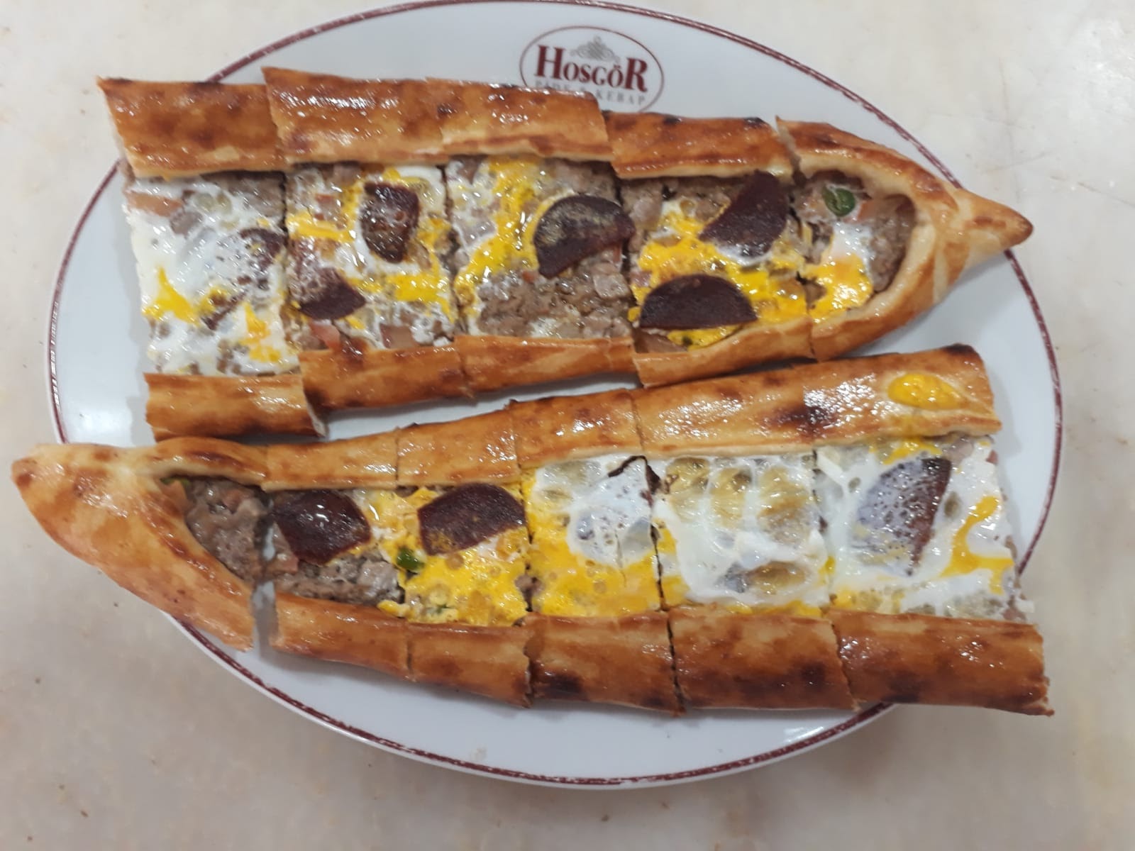 Hoşgör Etli Ekmek Ve Pide Salonu — fotoğraf 4