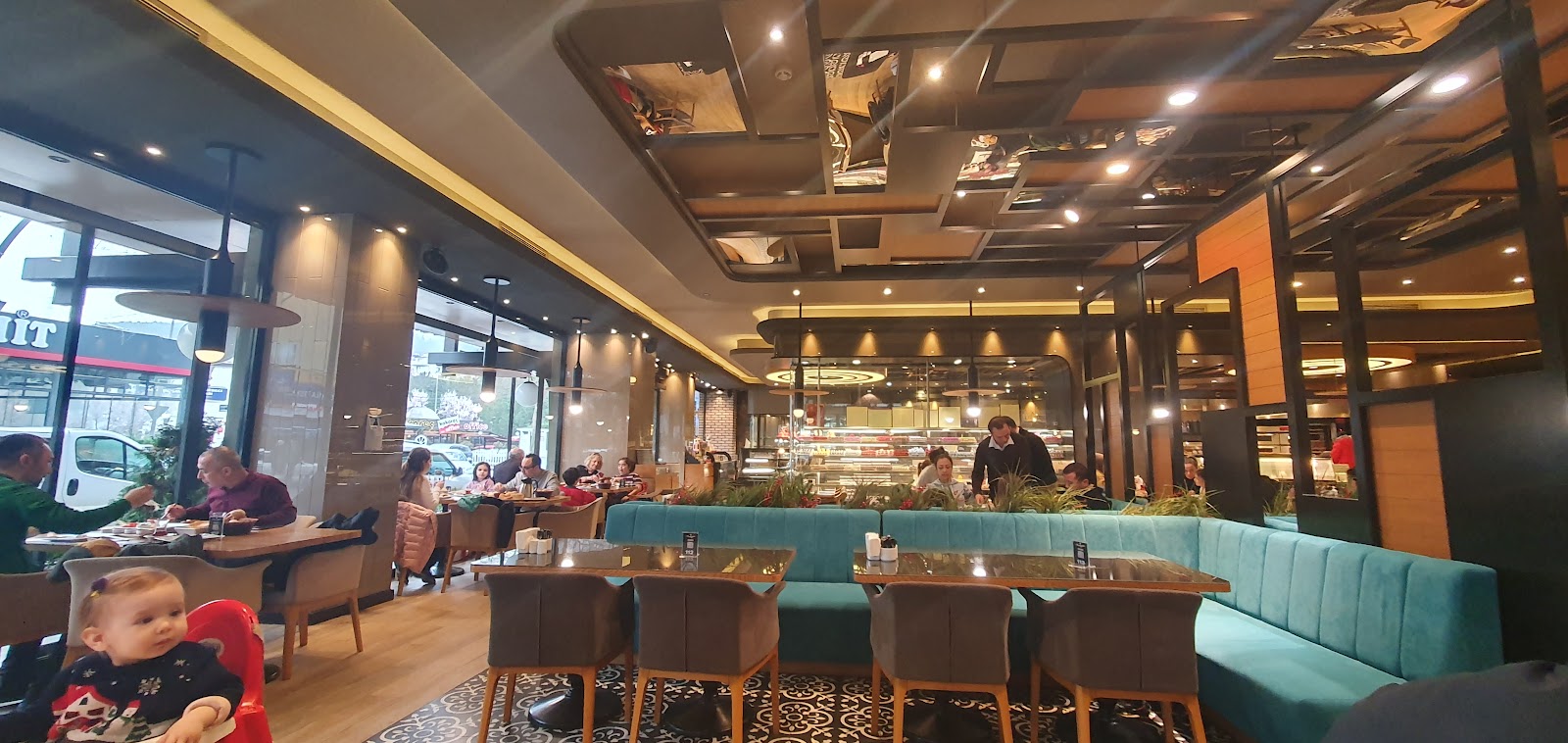Hoşgör Pastanesi — fotoğraf